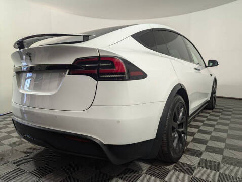 2023 Tesla Model X Standard Range