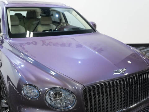 2023 Bentley Bentayga EWB