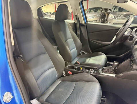 2020 Toyota Yaris LE