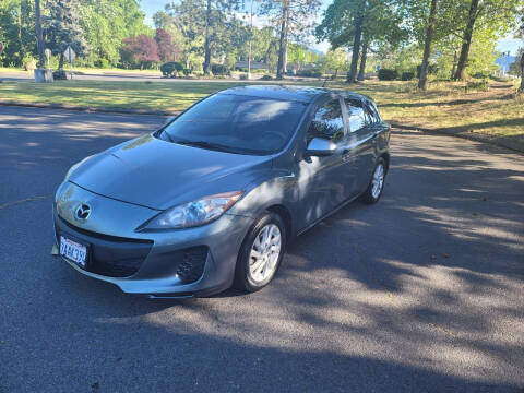 2011 Mazda MAZDA3 for sale at Viking Motors in Medford OR