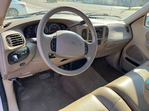 2002 Ford F-150 Lariat