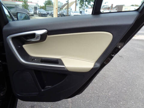 2017 Volvo S60 T5 Dynamic