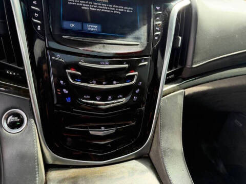 2019 Cadillac Escalade Platinum