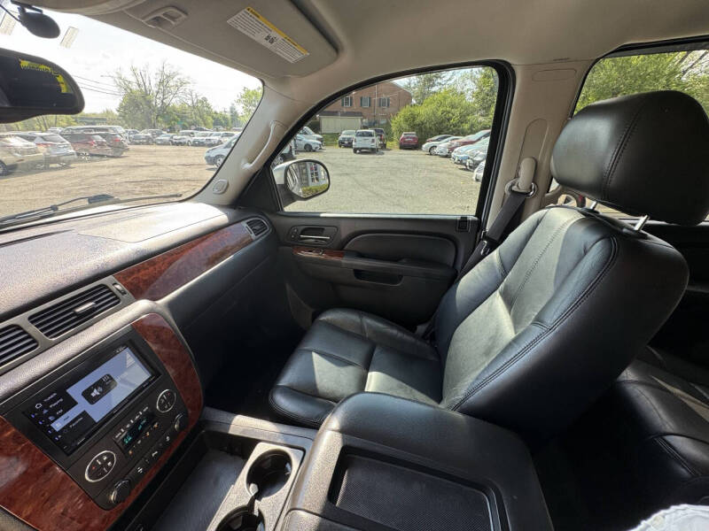 2012 Chevrolet Suburban LT