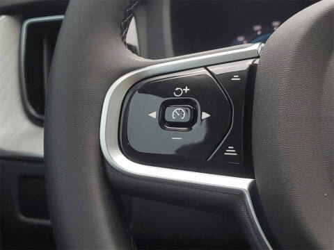 2025 Volvo XC60 B5 Plus Dark Theme