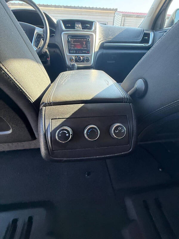 2015 GMC Acadia SLE-2