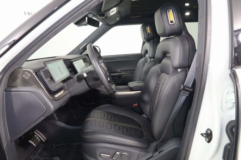 2022 Rivian R1S Launch Edition