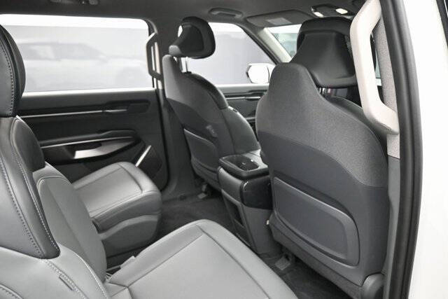 2024 Kia EV9 Light Long Range