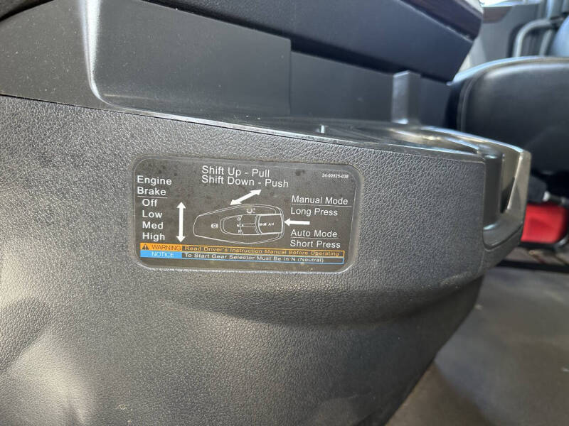 2020 Freightliner Cascadia