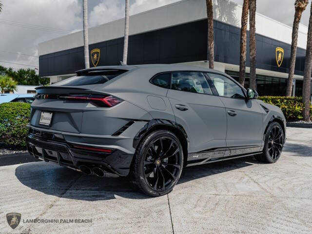 2024 Lamborghini Urus S