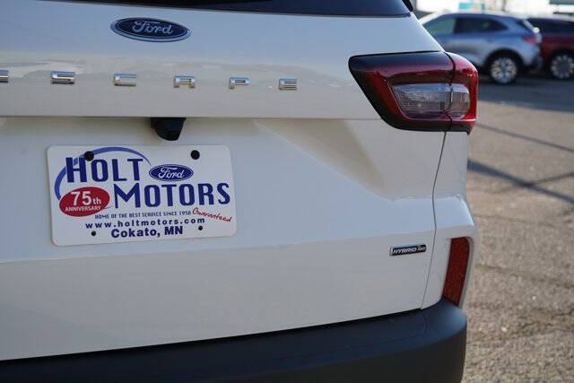 2026 Ford Escape Hybrid ST-Line Select