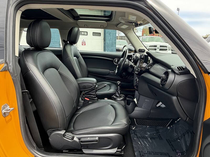 2016 MINI Hardtop 2 Door Cooper