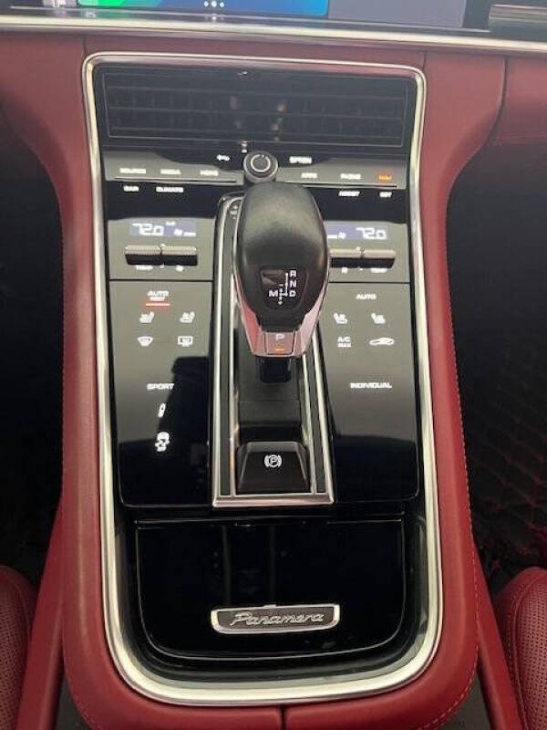 2021 Porsche Panamera