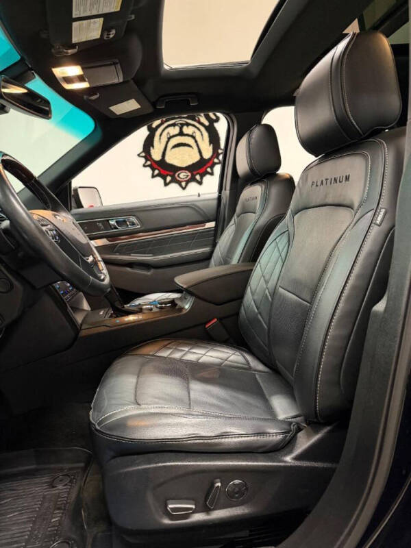 2017 Ford Explorer Platinum