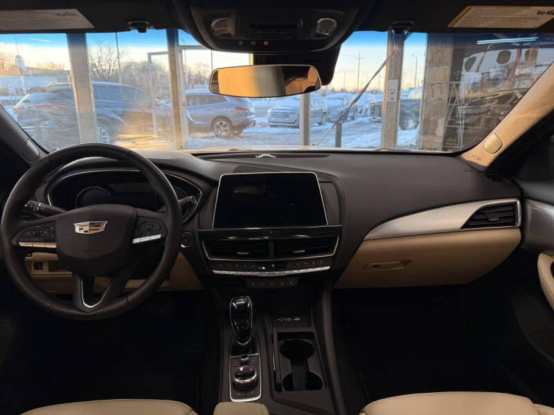 2024 Cadillac CT5 Luxury