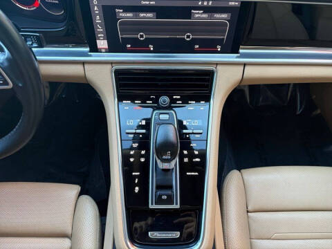 2019 Porsche Panamera 4