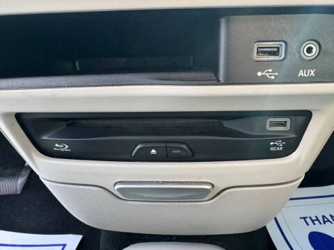 2017 Chrysler Pacifica Touring-L Plus