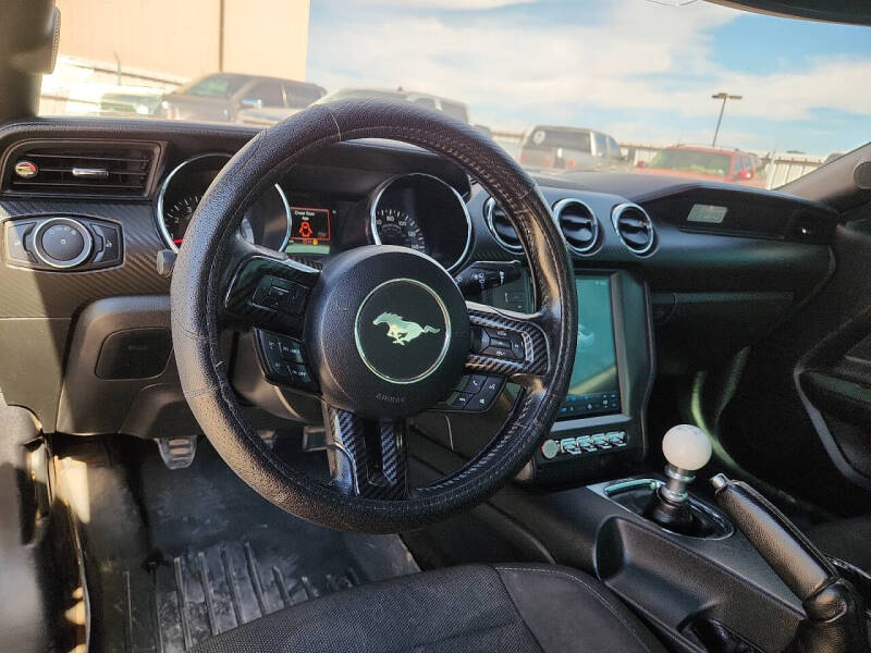 2017 Ford Mustang V6