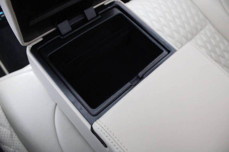 2019 Jaguar XJL Portfolio