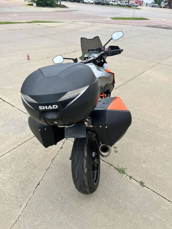 2017 KTM 1290 Super Duke GT