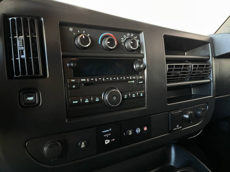 2017 Chevrolet Express LS 2500