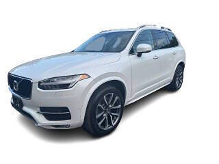 2019 Volvo XC90 Momentum's photo