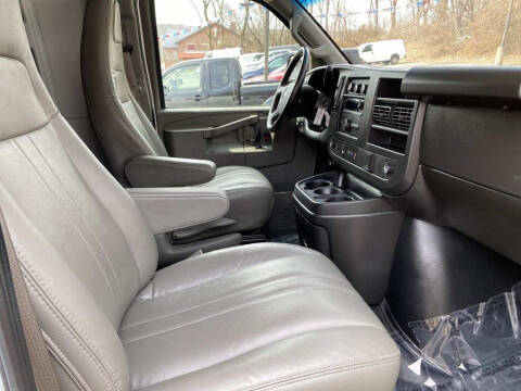 2023 Chevrolet Express 2500