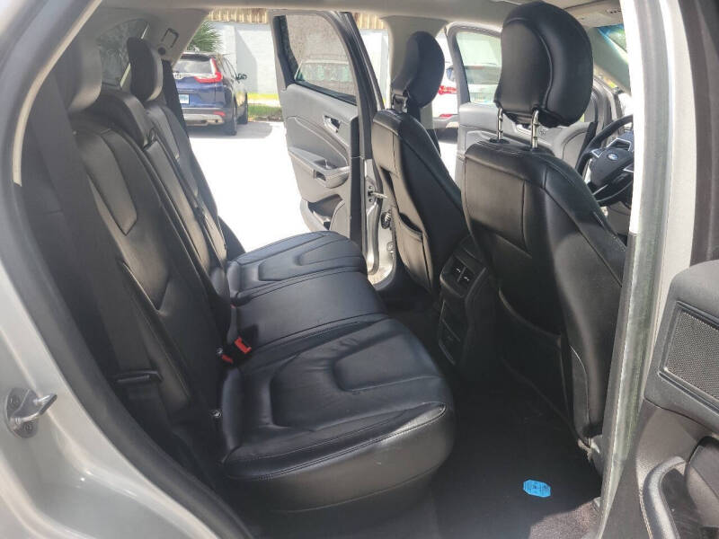 2017 Ford Edge Titanium