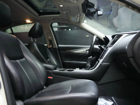 2021 Infiniti Q50 Luxe