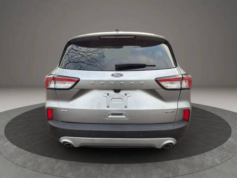 2021 Ford Escape Hybrid SE