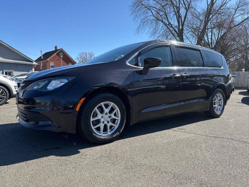 2017 Chrysler Pacifica Touring
