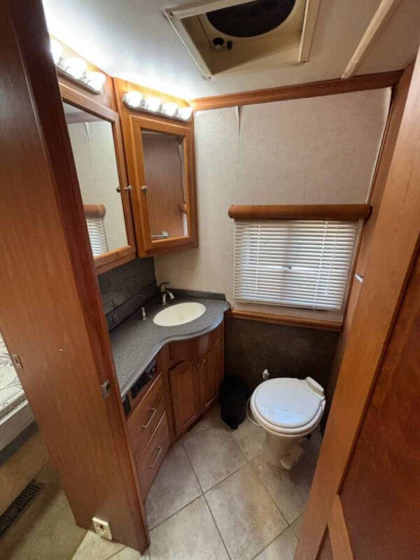 2008 Freightliner XC RAISED RAIL