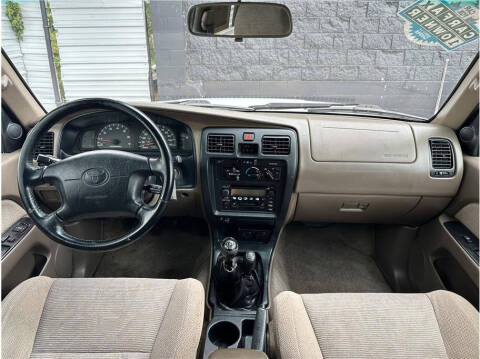 2000 Toyota 4Runner SR5