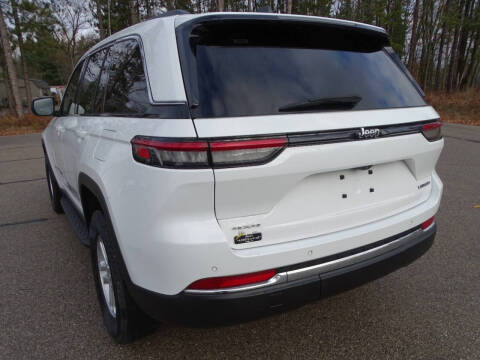 2023 Jeep Grand Cherokee Laredo