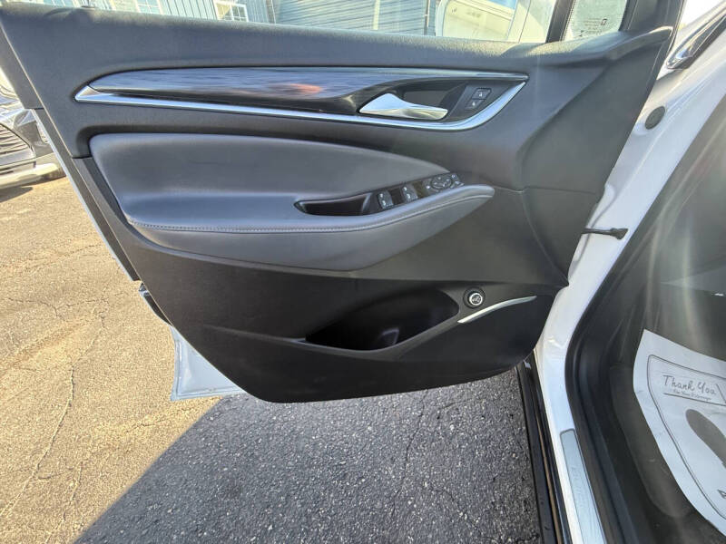 2019 Buick Enclave Essence
