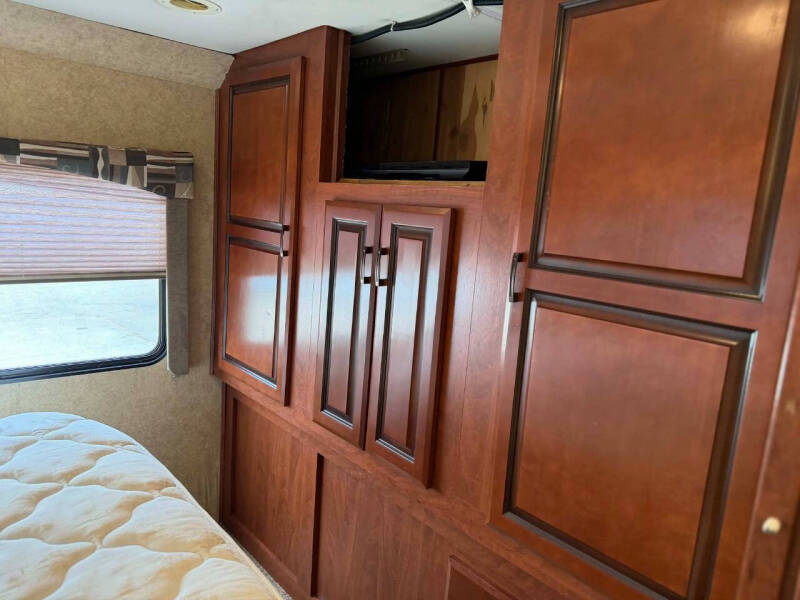 2012 Forest River FORESTER 3011DS