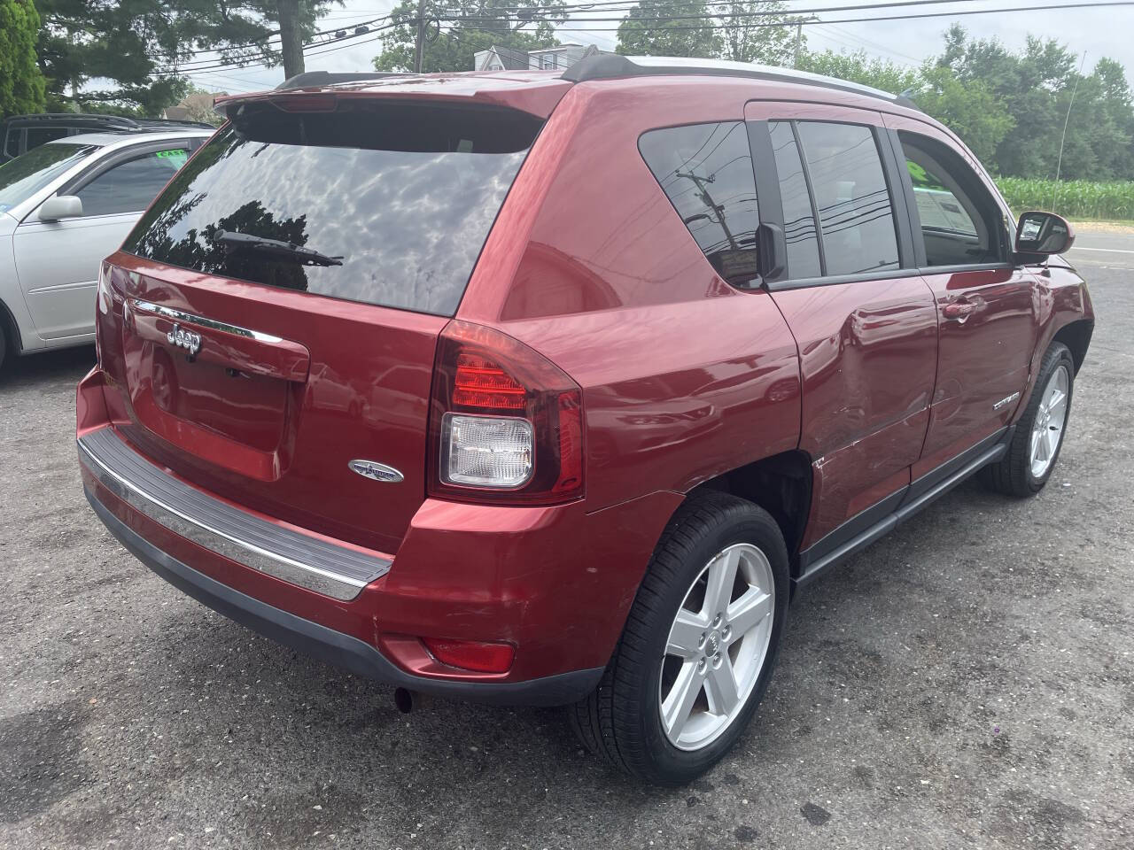 View vehicle photo 7