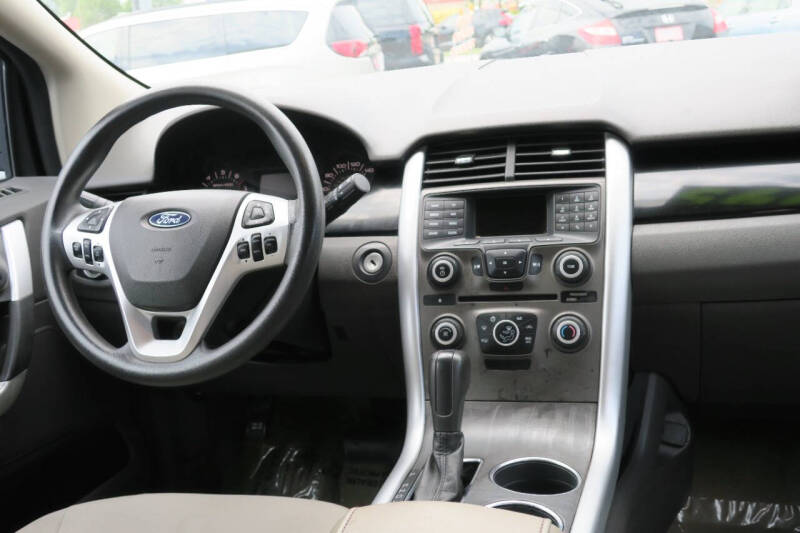 2011 Ford Edge SE