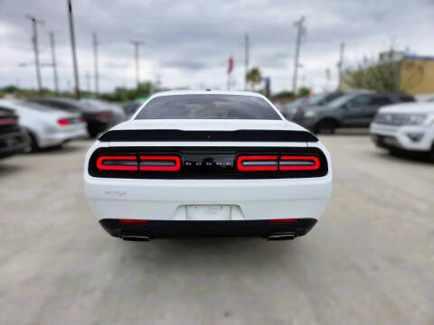 2018 Dodge Challenger SXT