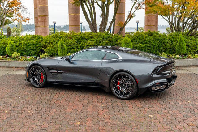 2025 Aston Martin Vanquish