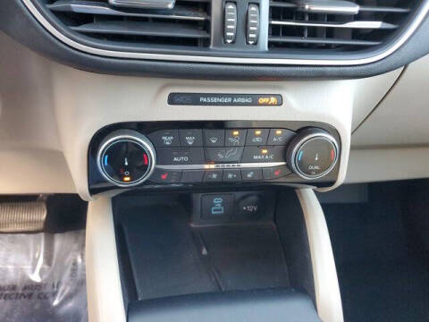 2022 Ford Escape SEL