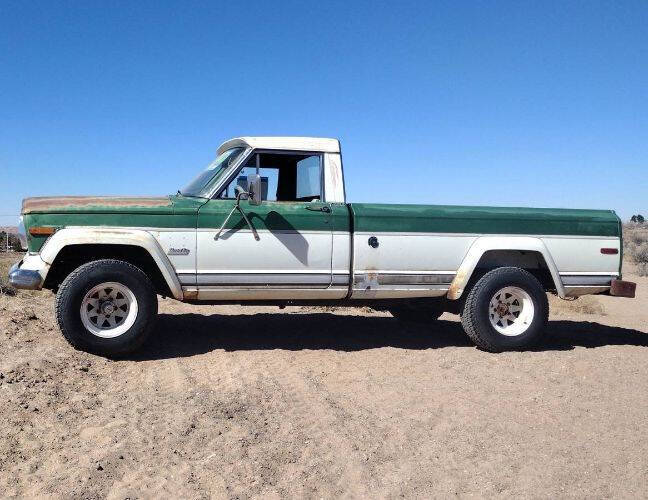 1973 Jeep J-4000