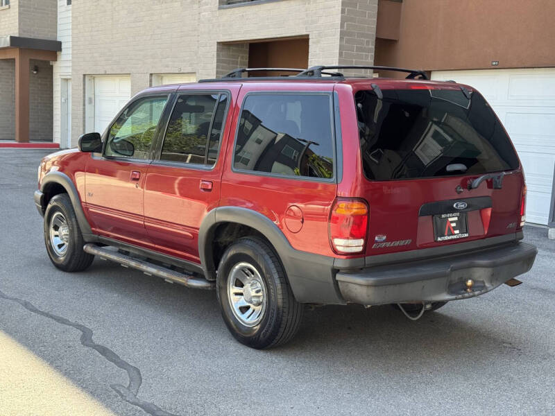 2000 Ford Explorer XLS