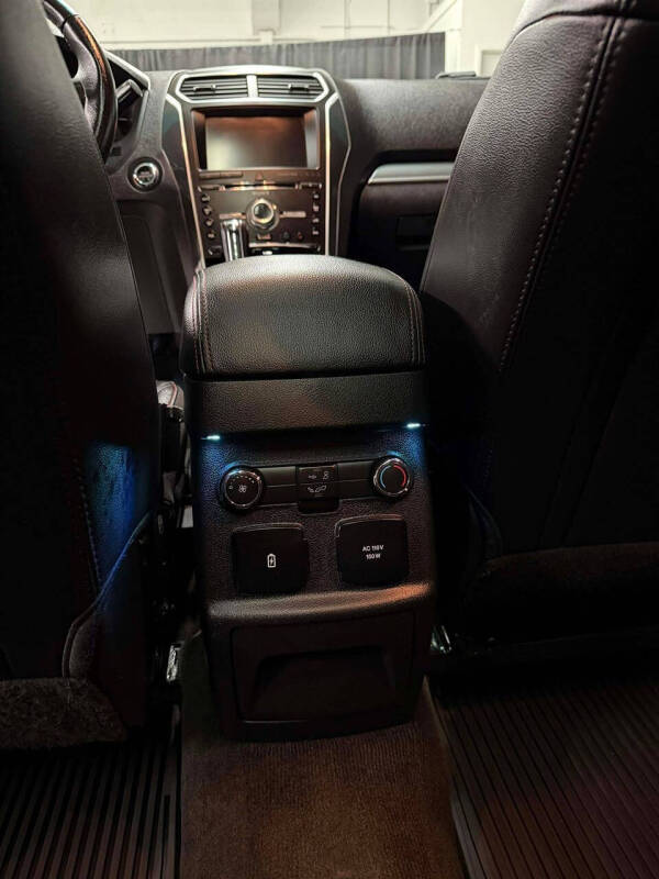 2016 Ford Explorer Sport