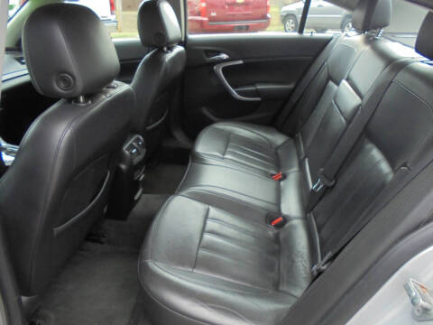 2012 Buick Regal Premium 1