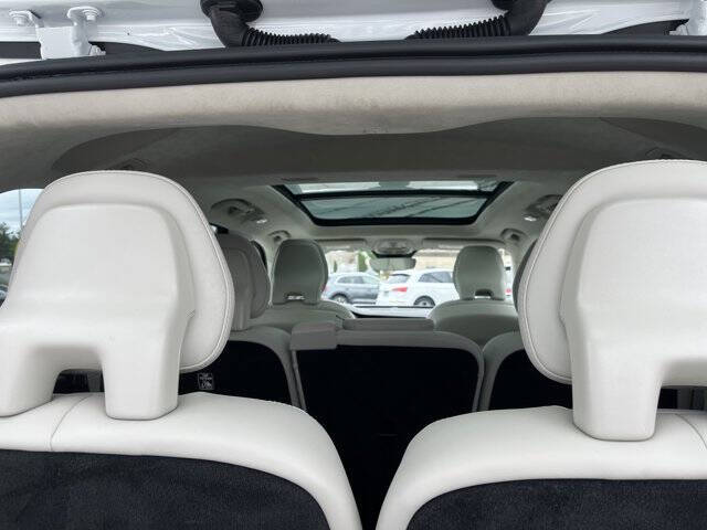 2024 Volvo XC90 Recharge T8 Ultimate Bright Theme 7P