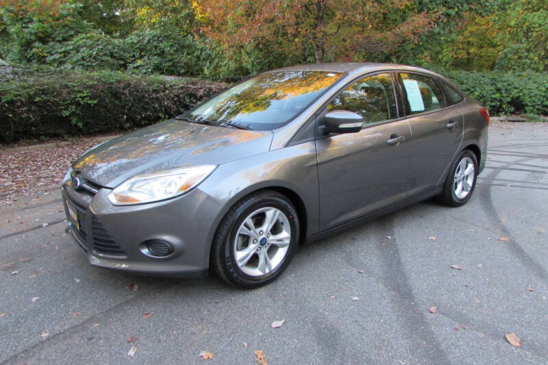 2013 Ford Focus SE photo 2