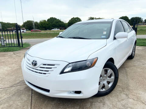 2009 Toyota Camry for sale at Texas Luxury Auto in Cedar Hill TX