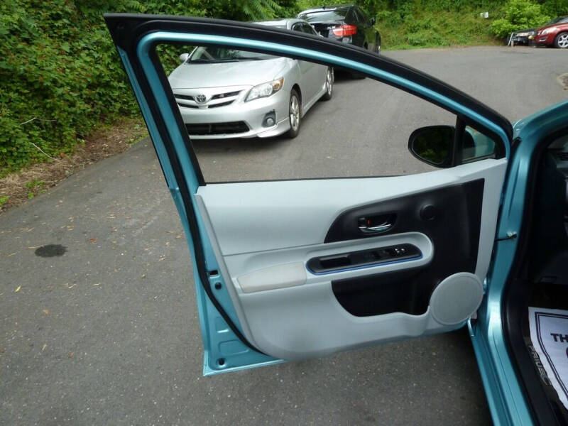 2012 Toyota Prius c Three