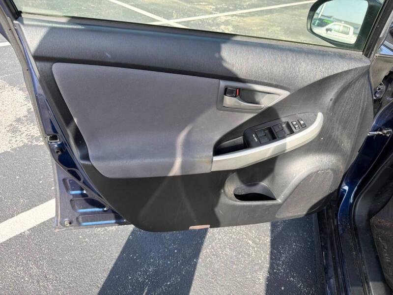 2014 Toyota Prius Two